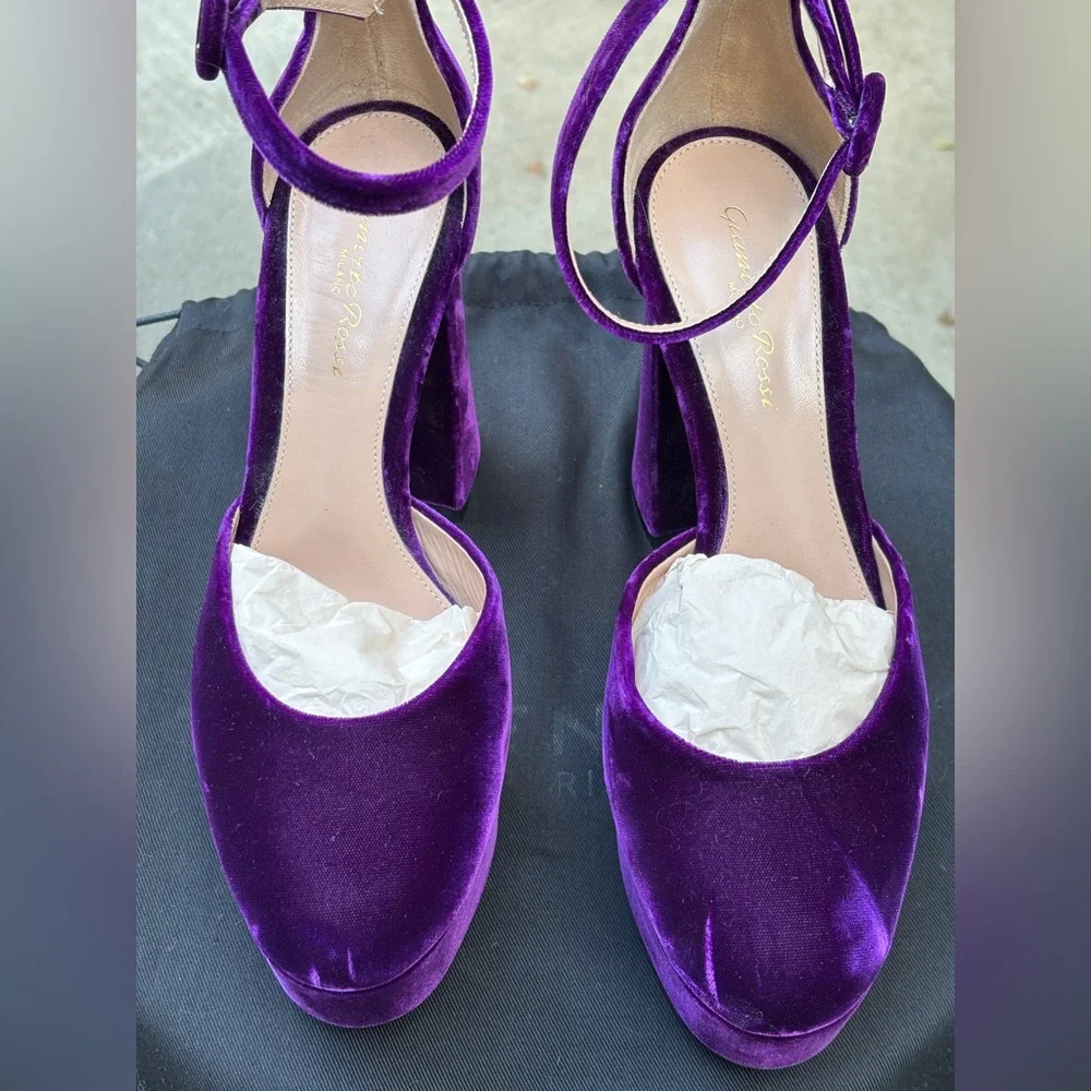 NWOT Gianvitto Rossi 38 Holly mary jane d’orsay velvet platform pumps - Picture 5 of 8